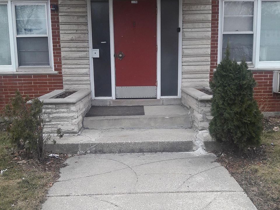 1st image of 10 W 138th St