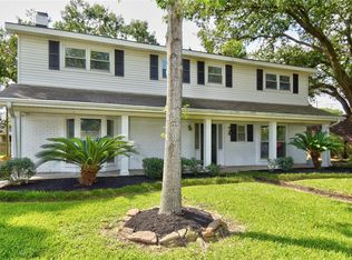 313 Hubert St, Webster, TX 77598