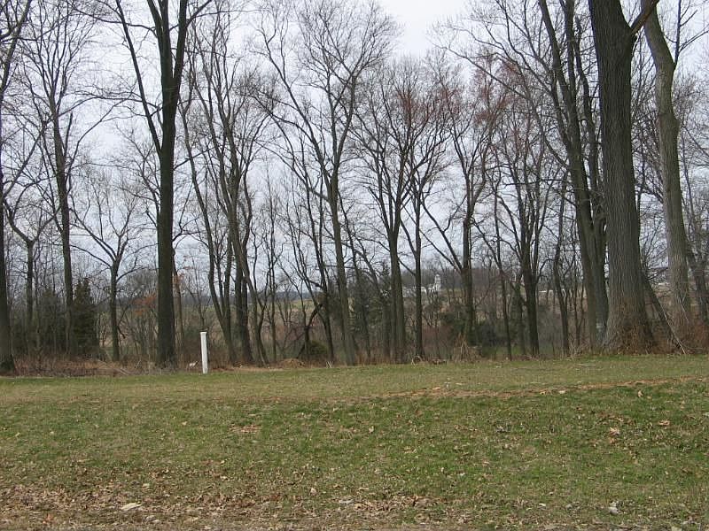 2nd image of 2 Railway Dr