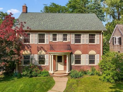 1913 E River Pkwy, Minneapolis, MN, 55414