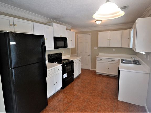 3rd image of 833 Stonebridge Park Cir