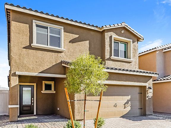 4th image of 1652 Desert Path Ave