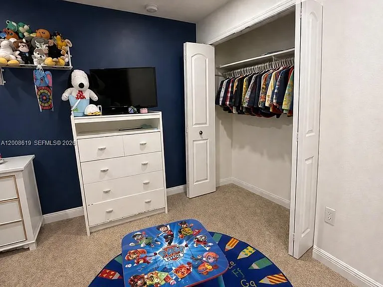 180 SW Voltair Ter — Photo 25