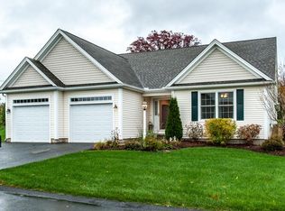 4 Fields Dr, East Longmeadow, MA 01028
