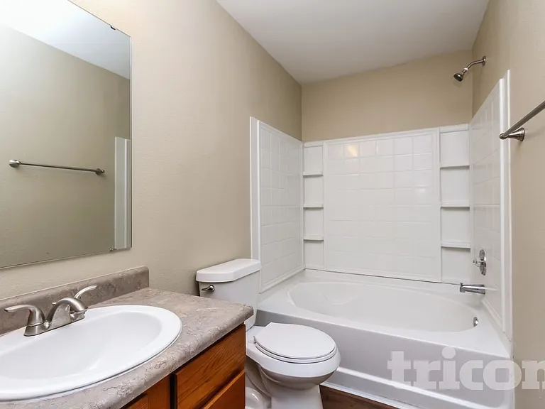1615 Blue Grass Pkwy — Photo 8
