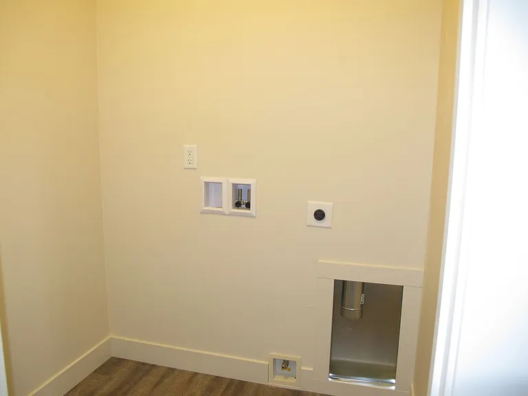 431 San Juan St — Photo 20