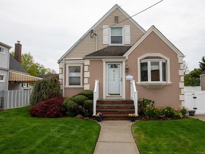 455 Jackson Avenue, Mineola, NY, 11501