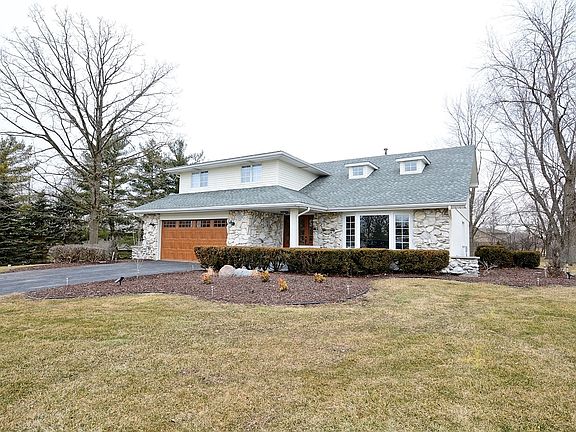 2nd image of 15052 W Glen View Ct