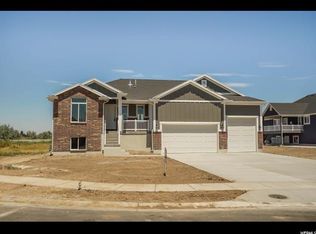4534 W 5450 S, Hooper, UT 84315