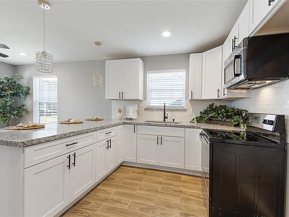 4th image of 715 Hamon Dr