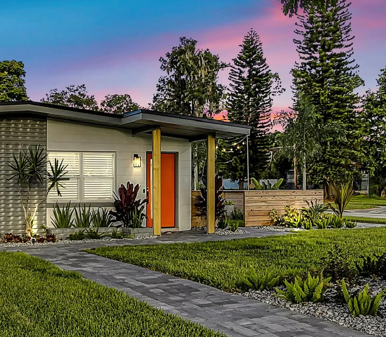 2 bed, $2,500 — Photo 1