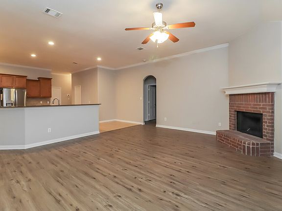 4th image of 1625 Salado Trl