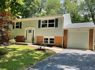 14 Elm Dr, Medford, NJ 08055