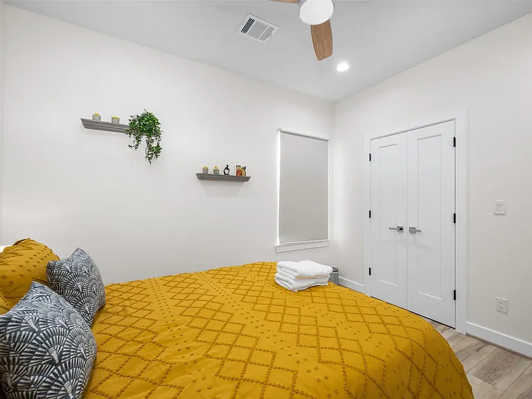 7089 Tierwester St — Photo 27