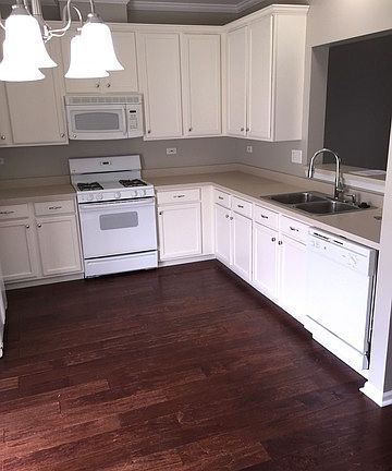 2nd image of 631 S Parkside Dr