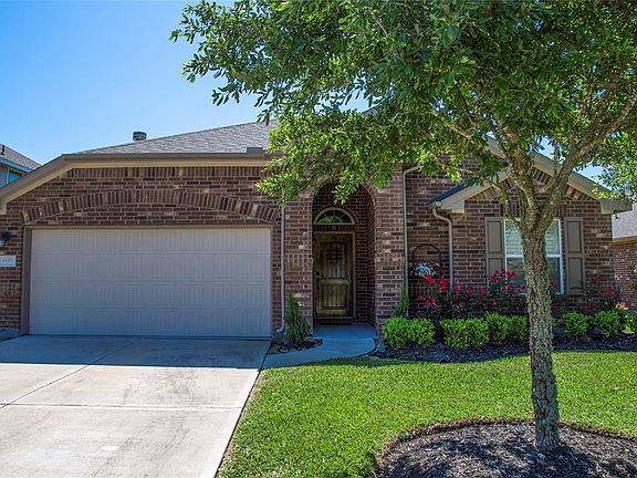 3rd image of 6127 Oxford Lake Dr