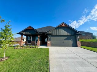 4304 Hummingbird Dr, Sherman, TX 75092