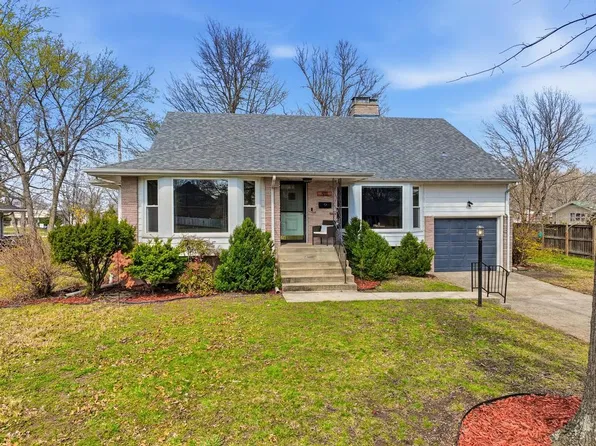 911 Euclid Boulevard, Carthage, MO 64836