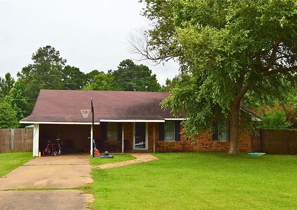 1st image of 120 Conly Dr