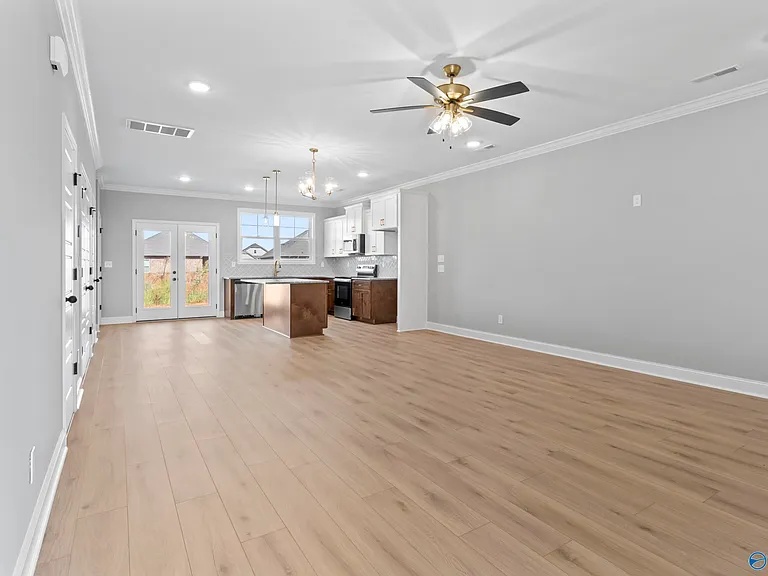 243 Susan Lynn Dr — Photo 18