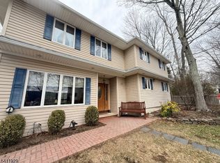 32 Clayton Rd, West Milford Twp., NJ 07421