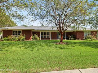 768 Hengen Ln, Biloxi, MS 39532