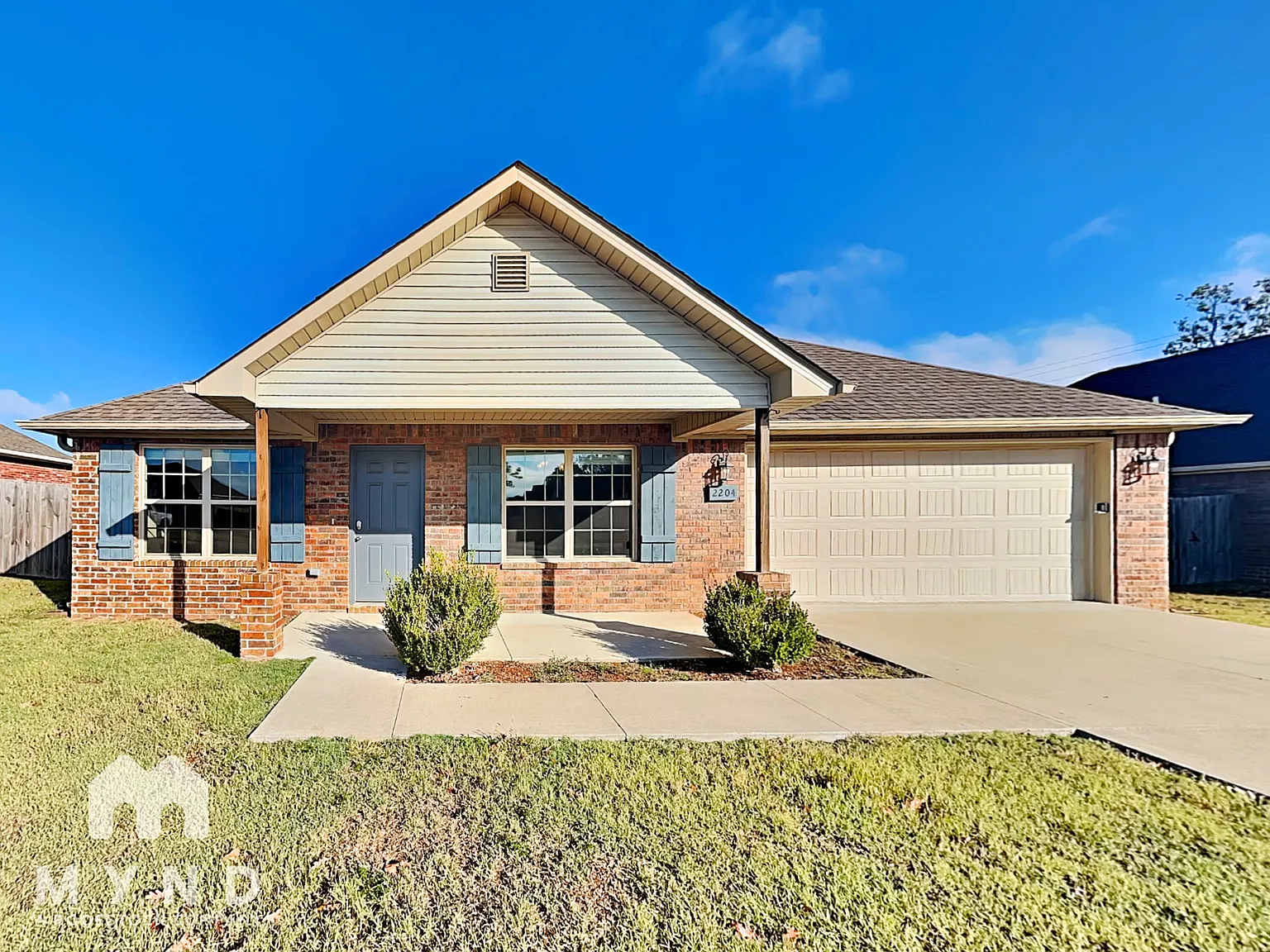 4 bed, 2.0 bath, 1542 sqft, $1,665 — Photo 2