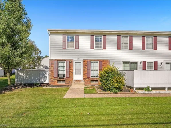 6586 Liberty Bell Dr #22D, Brookpark, OH 44142