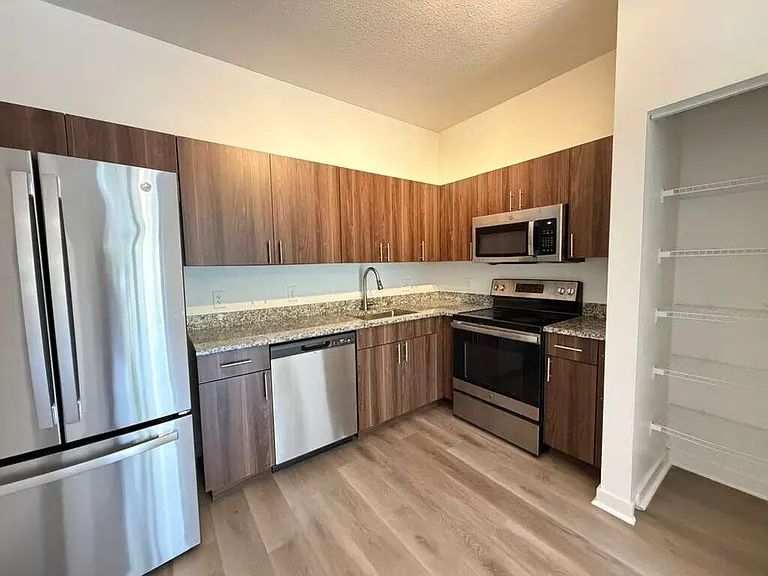 4260 Lakewood Rd #205 — Photo 13