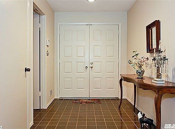 3rd image of 164 Dove Hill Dr
