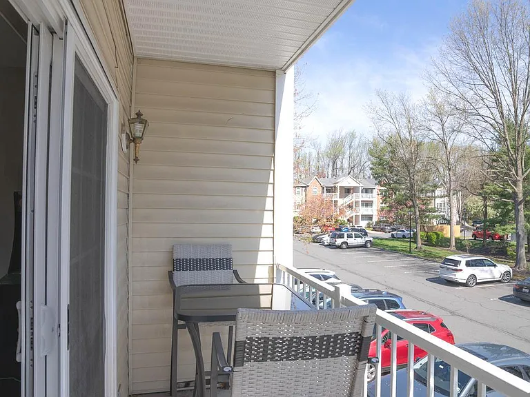 27 Chambord Ct — Photo 19