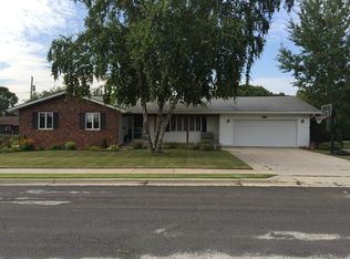 818 Ontario Ave, Oostburg, WI 53070