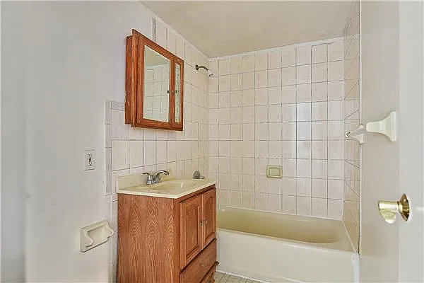 Sold by Exclusive Properties Sotheby's International Realty | media 13