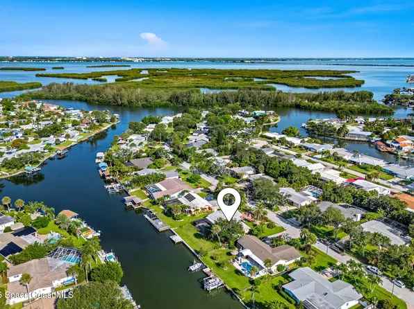 1095 Samar Rd, Cocoa Beach, FL 32931