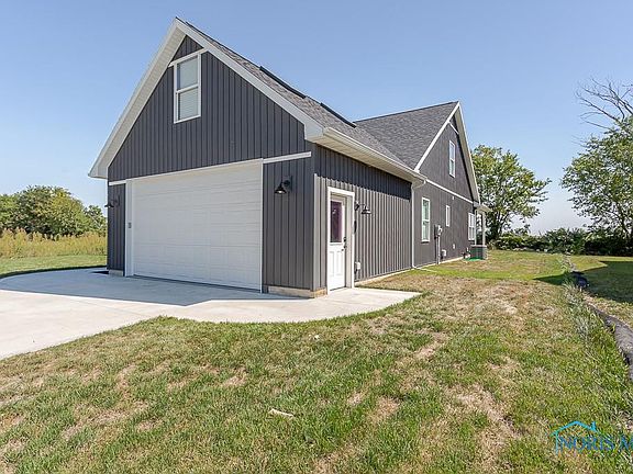 3rd image of 1732 Wexford Dr