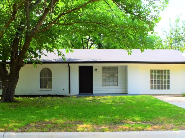 815 Johnnie Row, Seagoville, TX 75159