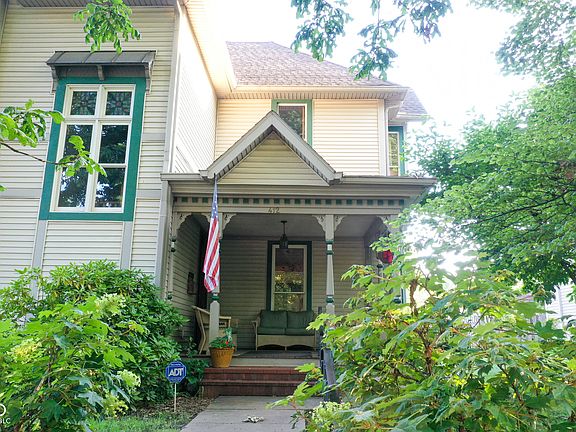 4th image of 412 W Main St