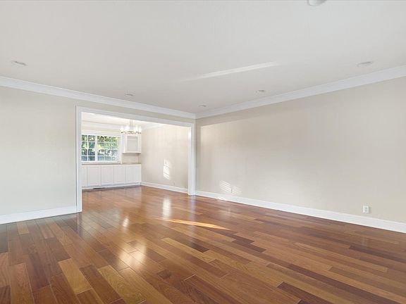 5th image of 535 Encino Dr