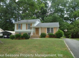 5725 Barrington Dr, Charlotte, NC 28215