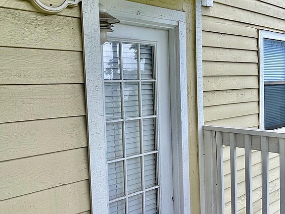 2nd image of 100 Fairway Park Blvd Unit 1111