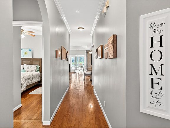 4th image of 257 Harbor Village Dr