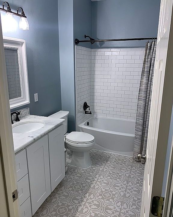 Remodeled guest bathroom 