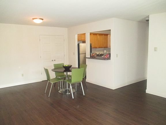 4th image of 10 Kensington Cir APT H
