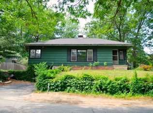 15 Cedar St, North Chelmsford, MA 01863