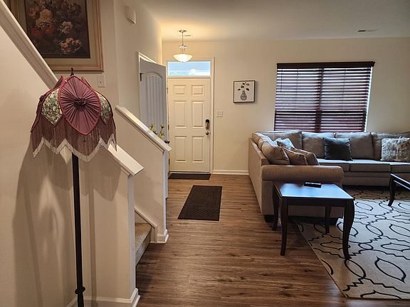 3rd image of 8333 Scott Pl