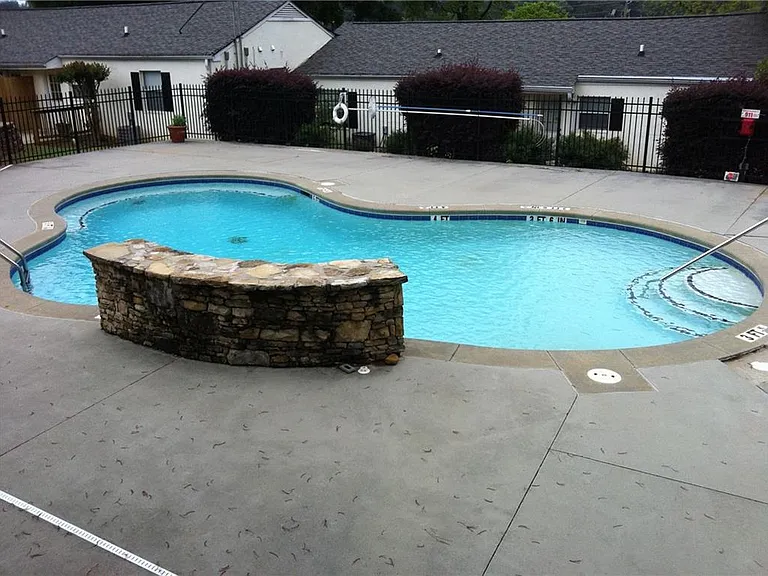 1581 Stone Gate Ln SE — Photo 5
