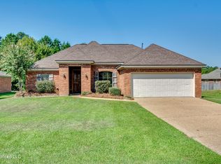 536 Roxbury Pl, Florence, MS 39073