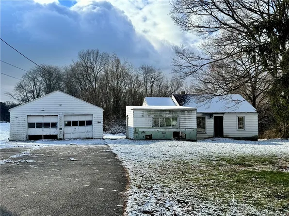 4319 Shakertown Rd, Dayton, OH 45430