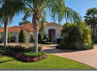 490 E Mac Ewen Dr, Osprey, FL 34229