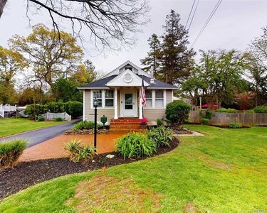 436 Peters Blvd, Brightwaters, NY, 11718